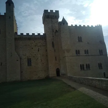 Maison En Perigord Proche Beynac Et Sarlat Holiday home