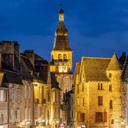Maison En Perigord Proche Beynac Et Sarlat بيت للعطل